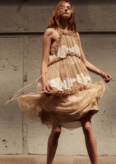 Sanne Vloet for Chloé Resort 2016 