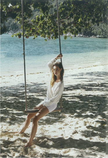 Elise van ’t Zand for Brigitte August 2015 photographer Olivia Lessing 