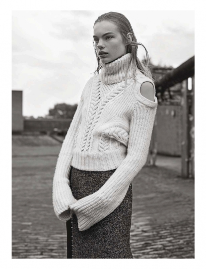 Estella Boersma for Vogue Italy August 2015 photographer Karim Sadli, Stylist Joe McKenna, Make-up Christelle Cocquet, Hair Anthony Turner 