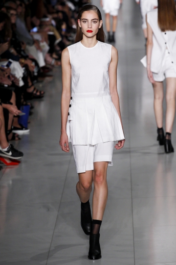 Romy Schönberger shows New York Spring Summer 2016 DKNY