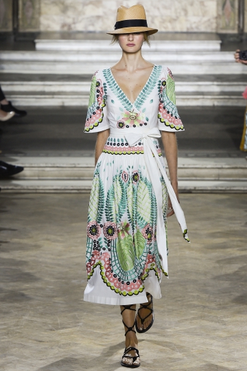 Sanne Vloet shows London Spring Summer 2016 Temperley