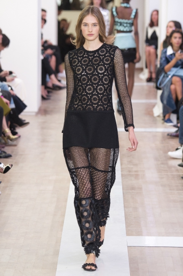 Sanne Vloet shows Paris Spring Summer 2016 Emanuel Ungaro