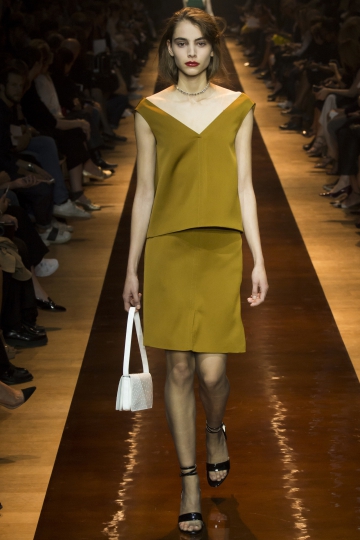 Romy Schönberger shows Paris Spring Summer 2016 Nina Ricci 