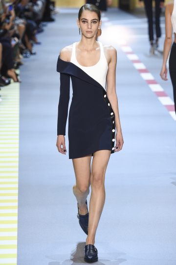 Romy Schönberger shows Paris Spring Summer 2016 Mugler