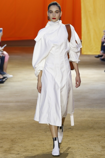 Romy Schönberger shows Paris Spring Summer 2016 Celine
