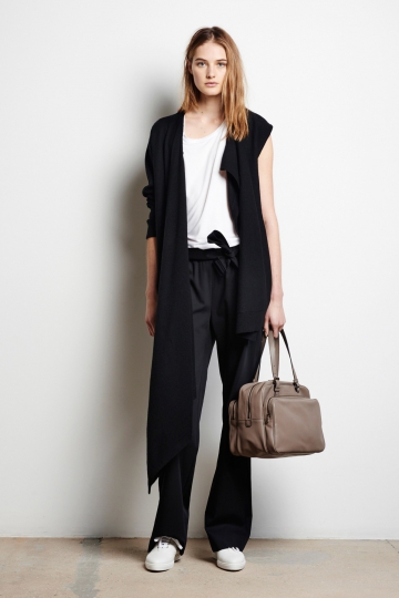 Sanne Vloet for Tomas Maier Pre-Fall 2016 