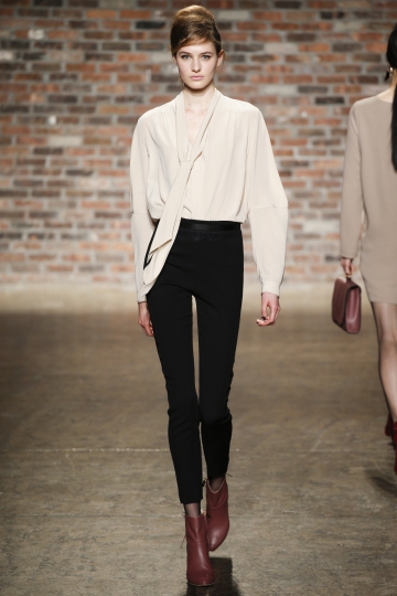 Sanne Vloet shows NY Fall 2016 Maiyet