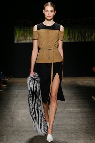 Sanne Vloet shows NY Fall 2016 J. Mendel