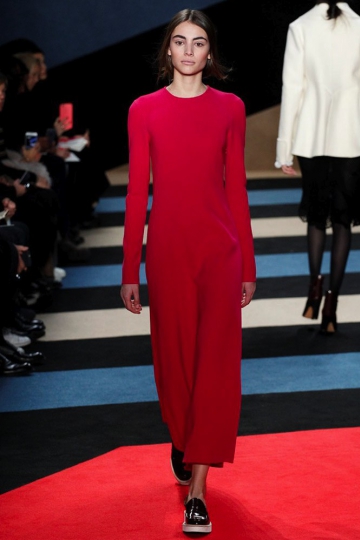 Romy Schönberger shows NY Fall 2016 Derek Lam