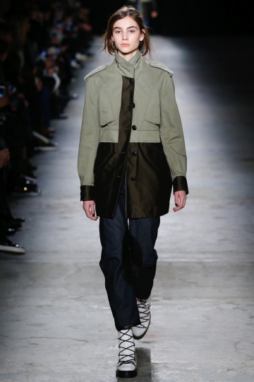 Romy Schönberger shows NY Fall 2016 Rag and Bone