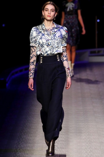 Romy Schönberger shows NY Fall 2016 Tommy Hilfiger