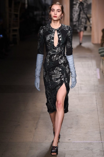Romy Schönberger shows London Fall 2016 Erdem