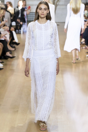 Romy Schönberger shows NY Spring 2017 Oscar de la Renta