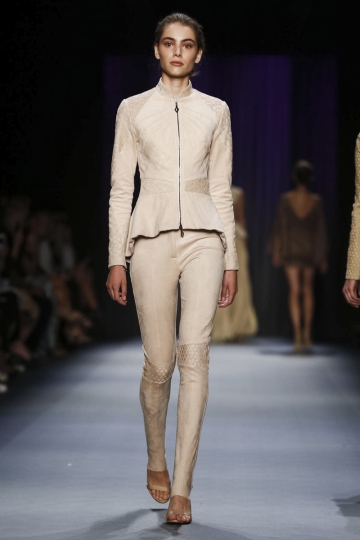 Romy Schönberger shows NY Spring 2017 Oday Shakar