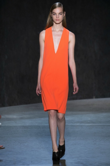 Estella Boersma shows NY Spring 2017 Narciso Rodriquez