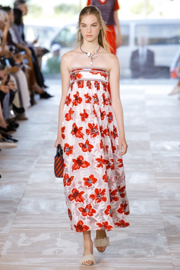 Estella Boersma shows NY Spring 2017 Tory Burch