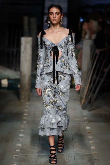 Romy Schönberger shows London Spring 2017 Erdem
