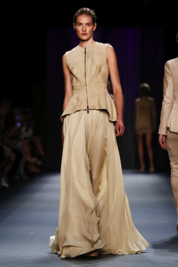 Sanne Vloet Shows NY Spring 2017 Oday Shakar