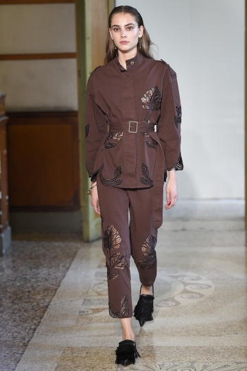 Romy Schönberger shows Milan Spring 2017 Blumarine