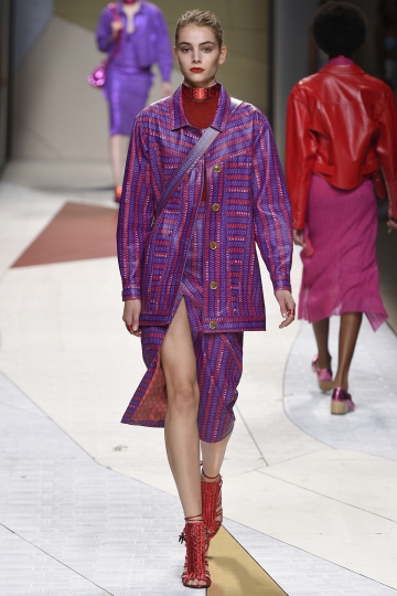 Romy Schönberger shows Milan Spring 2017 Trussardi