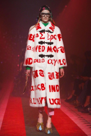 Veerle Verboom shows Milan Spring 2017 Gucci