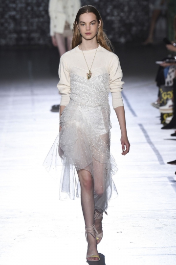 Estella Boersma shows Paris Spring 2017 John Galliano