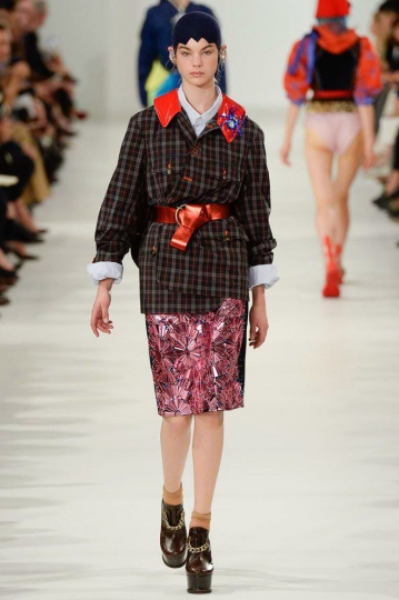 Estella Boersma shows Paris Spring 2017 Maison Margiela