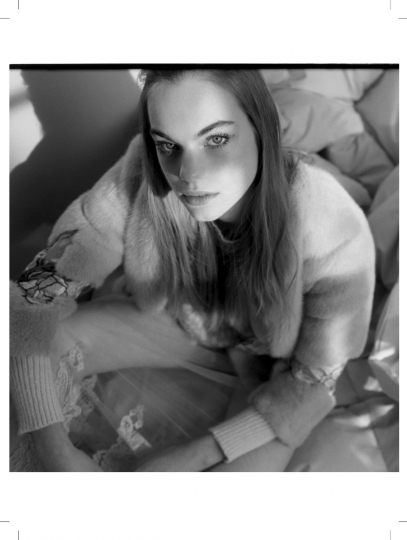 Estella Boersma for Vogue Turkey January 2017, photographer Tom Craig, stylist Konca Aykan, hair Karin bigler, make-up Lotten Holmqvist 