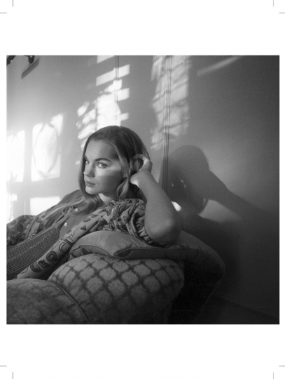 Estella Boersma for Vogue Turkey January 2017, photographer Tom Craig, stylist Konca Aykan, hair Karin bigler, make-up Lotten Holmqvist 