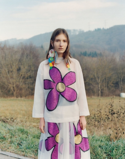 Lais van Niel for Christopher Kane Pre-Fall 2017 