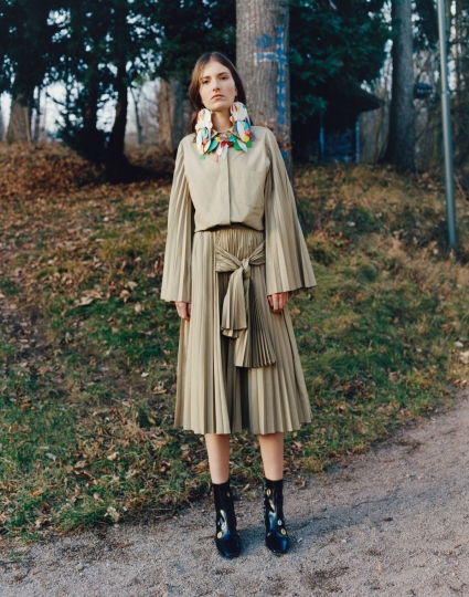 Lais van Niel for Christopher Kane Pre-Fall 2017 