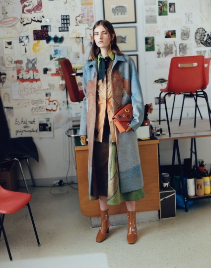 Lais van Niel for Christopher Kane Pre-Fall 2017 