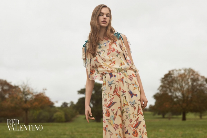 Estella Boersma for Valentino Red Pre-Spring summer collection Valentin Red, photographer Sarah Blais 