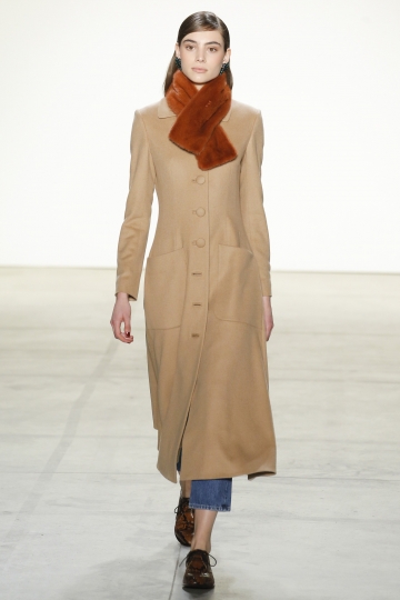 Romy Schönberger for shows Fall/Winter NY 2017 Brock Collection