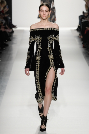 Romy Schönberger for shows Fall/Winter NY 2017 Jonathan Simkhai