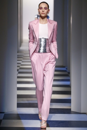 Romy Schönberger for shows Fall/Winter NY 2017 Oscar De La Renta