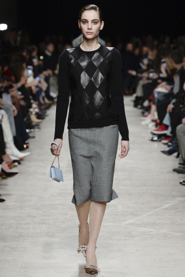 Romy Schönberger shows Paris FW 2017 Rochas