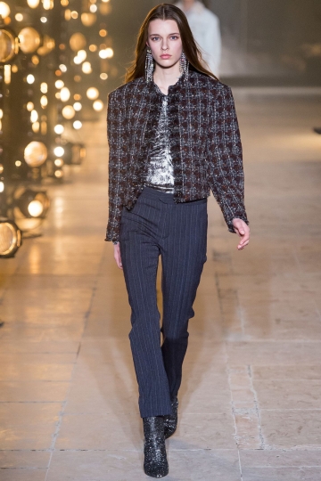 Merel Zoet shows Paris FW 2017 Isabel Marant