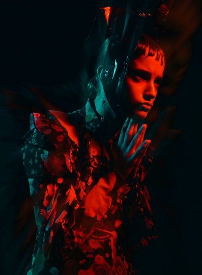 Roos van Eendenburg for Offblackmagazine, photographer Tim Verhallen, styling Alex van der Steen, Hair Magdalena Loza, Make-up Anita Jolles. 