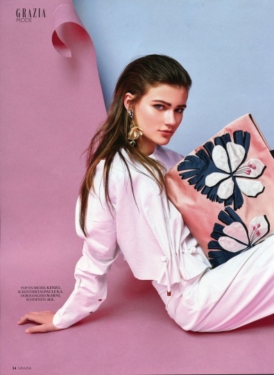 Sophie van Voskuilen for Dutch Grazia April 2017, photographer Martin Sweer, stylinst Anna Sokolowska, hair & make-up Ingrid van Hemert 