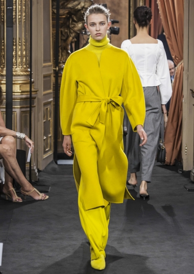 Merel Zoet show Massimo Dutti FW 2017 