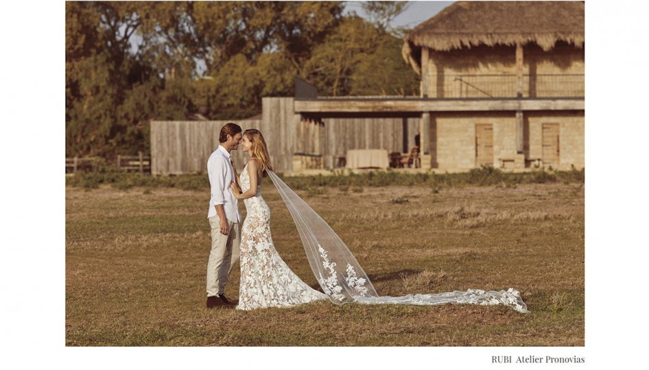 Hanna Verhees for Pronovias Campaign 2018, photographer Miguel Reveriego, stylist Belen Antolin 