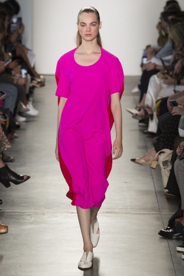 Estella Boers shows in NY SS 2018 Zero +  Maria Cornejo