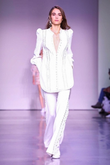 Romy Schönberger shows NY SS 2018 Zimmermann