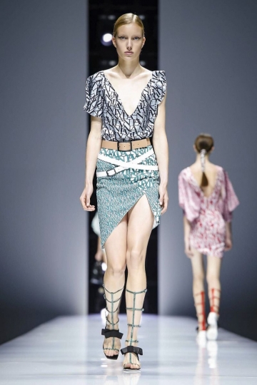 Demy de Vries shows Paris SS 2018 Lanvin