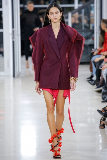 Nikki Vonsee shows Paris SS 2018 Yproject