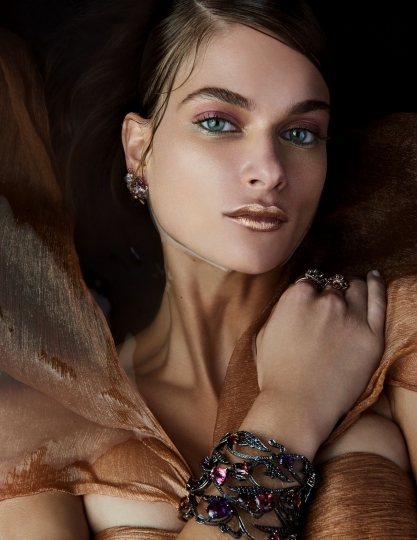 Bo Don for Harper’s Bazaar Vietnam, Photographer Ezra Café, Stylist Jessy Cain, Make-up Dillon Penna, Hair Jessica Mishler 