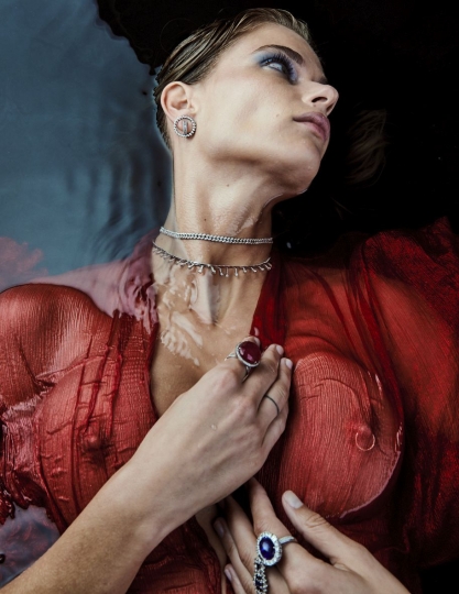 Bo Don for Harper’s Bazaar Vietnam, Photographer Ezra Café, Stylist Jessy Cain, Make-up Dillon Penna, Hair Jessica Mishler 