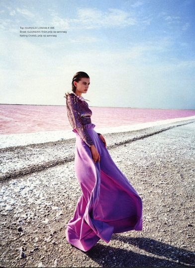 Hanna Verhees for Jan Magazine December 2017, Photographer Roger Neve, Stylist Ramona da Cruz Lopes, Hair and Make-up Magdalena Loza 