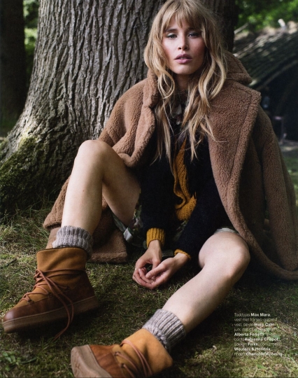 Annemara Post for Dutch Marie Claire December 2017, Photographer Liselore Chevalier, Stylist Anna Sokolowska, Hair and make-up Magdalena Loza 